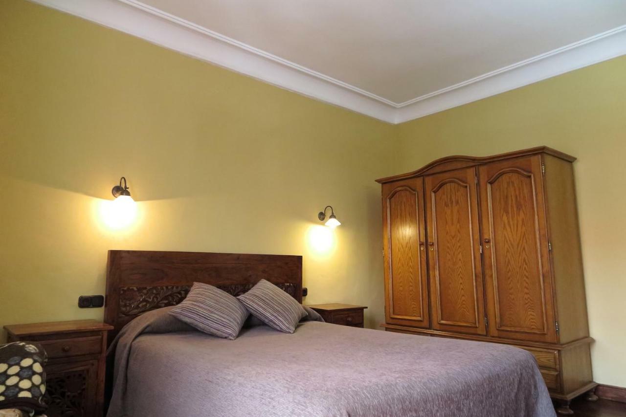 Hostal Esmeralda Comillas Zewnętrze zdjęcie